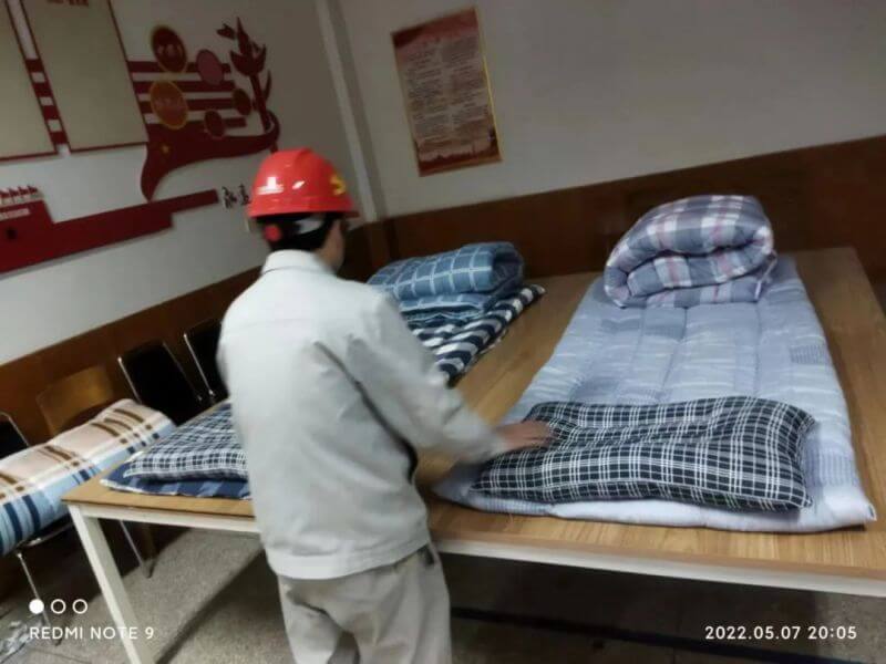 三胺事业部：“疫线”担当 党员冲在第一线
