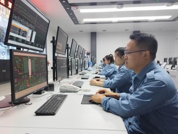 三胺事业部二套、三套、小尿素装置长周期运行突破200天